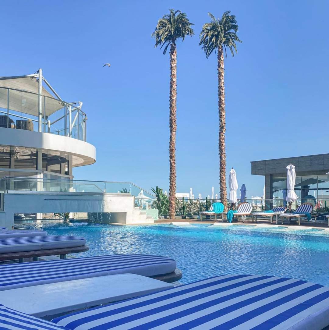 White Tower - Private Studio 106 Mamaia Exterior photo